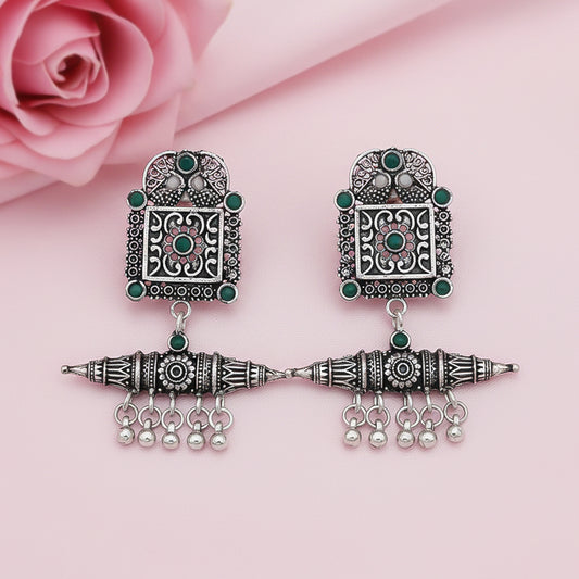 Chakor swirls Gunghroo Dangler earring (Green)