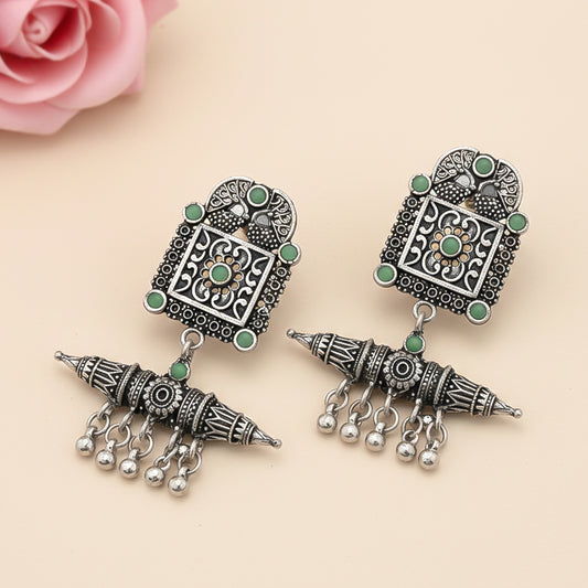 Chakor swirls Gunghroo Dangler earring (Pista)