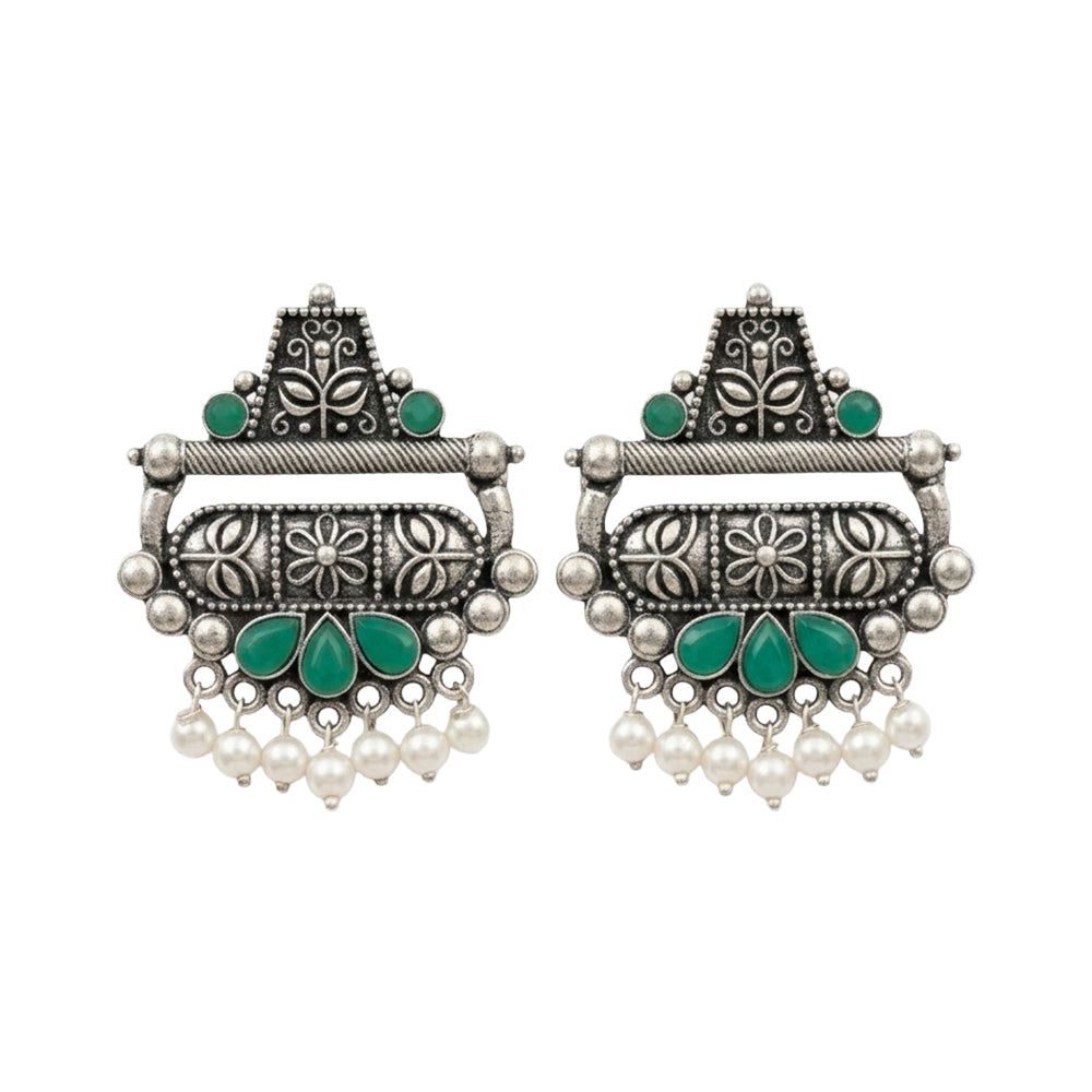 Floral Carved pearl stud earring (Green)