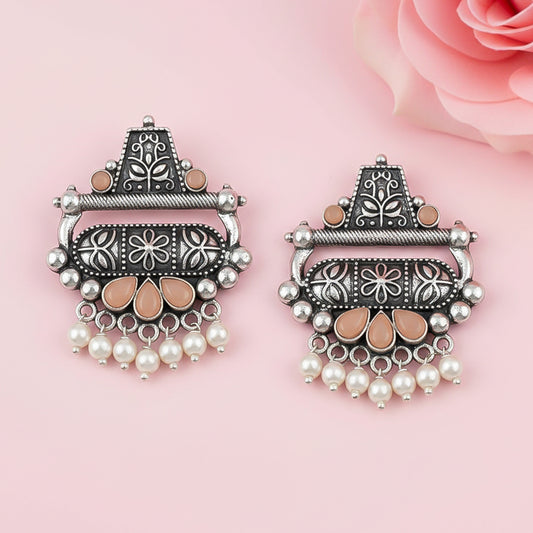Floral Carved pearl stud earring (Light Orange)