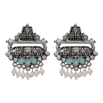 Floral Carved pearl stud earring (Mint)