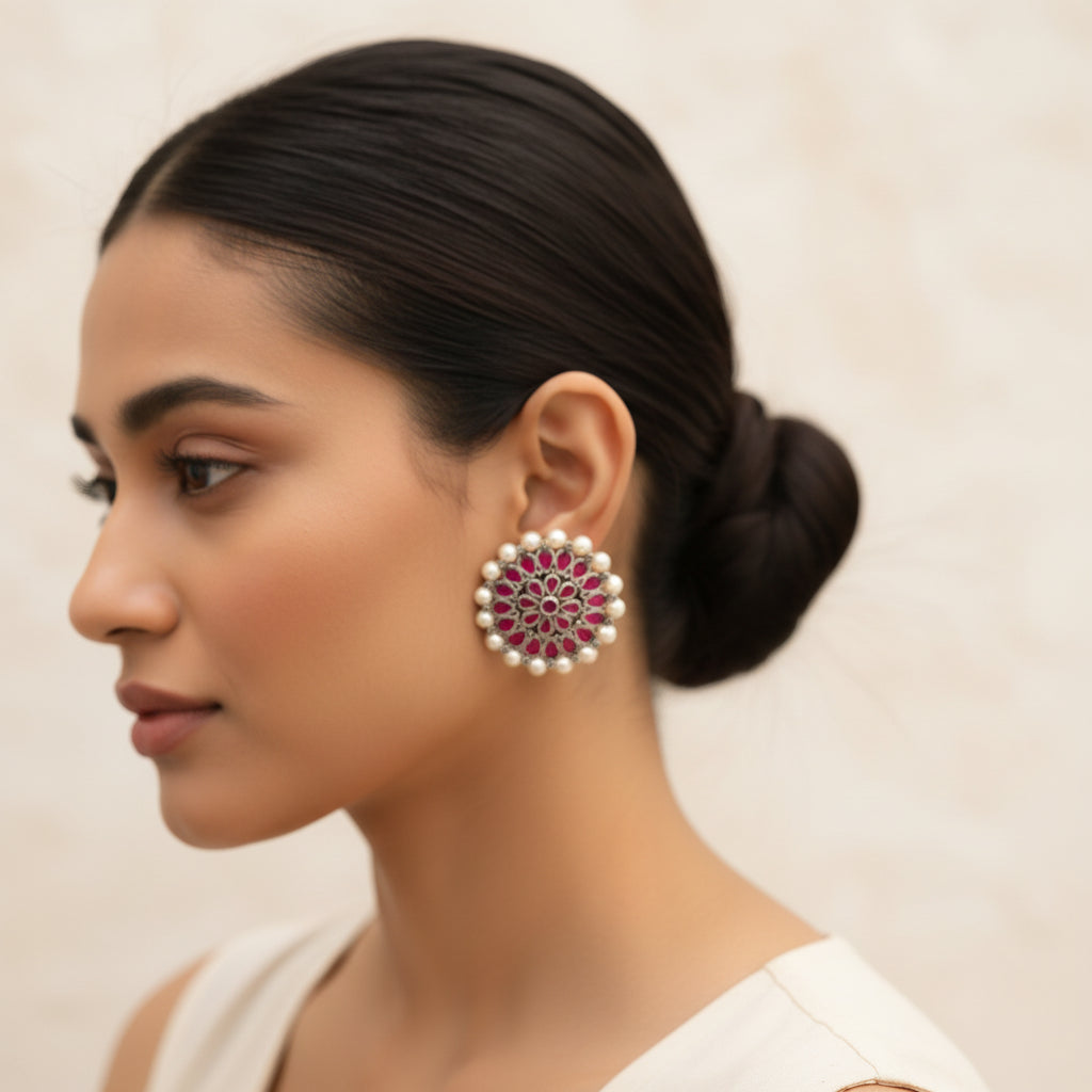 Desi Diva stud earring (Red)