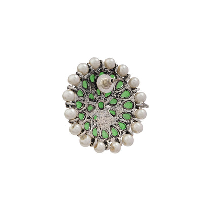 Desi Diva stud earring (Pista)