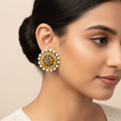 Desi Diva stud earring (Yellow)