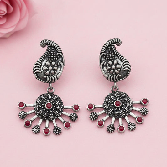 Rays and Paisley dangler earring (Red)