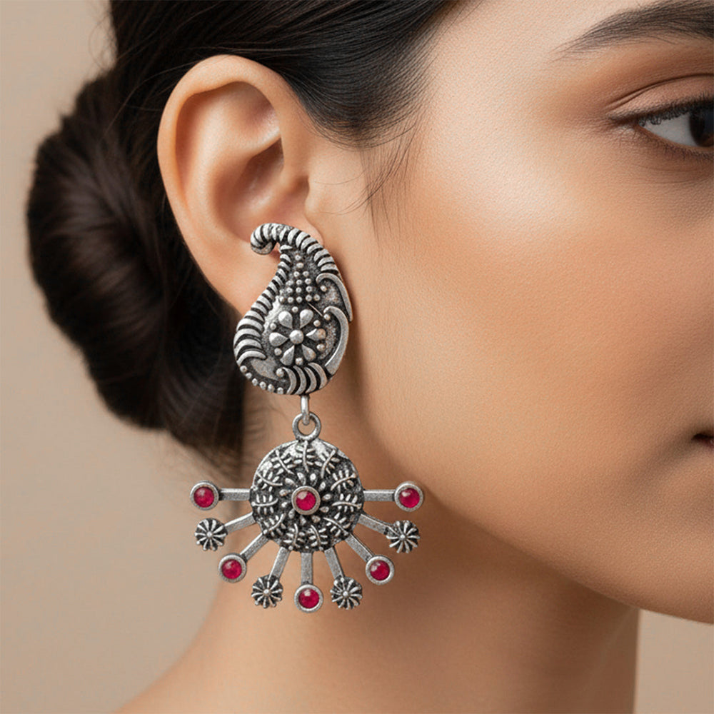Rays and Paisley dangler earring (Red)