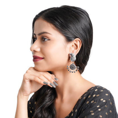 Rays and Paisley dangler earring (Black)