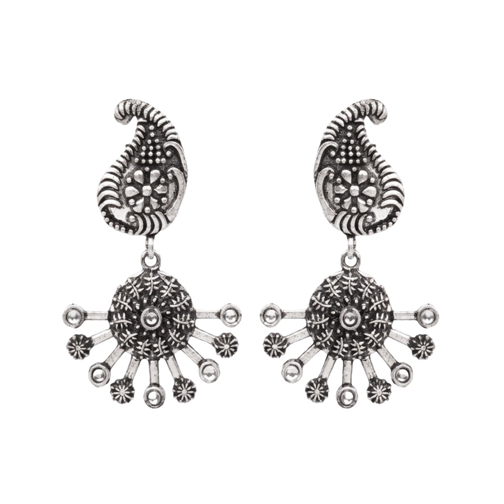 Rays and Paisley dangler earring (White)