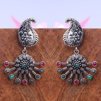 Rays and Paisley dangler earring (Multicolored)