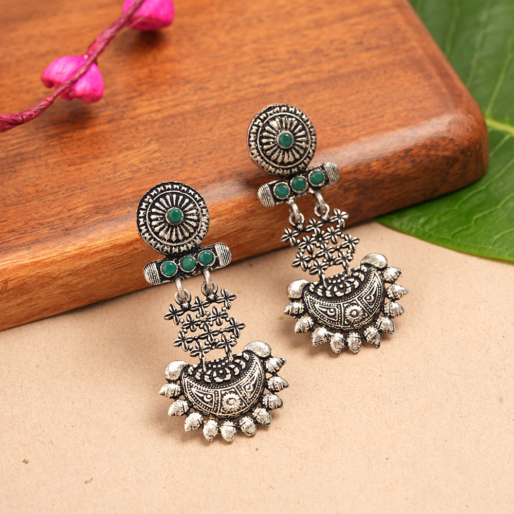 Enchanted Swing dangler earring (Green)