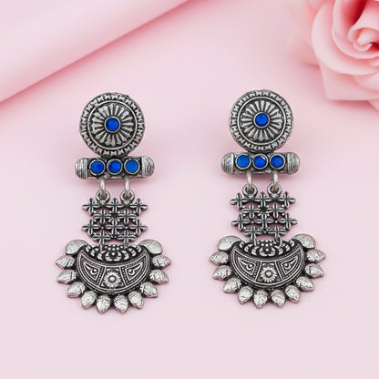 Enchanted Swing dangler earring (Blue)