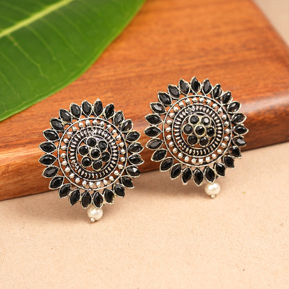 Traditional twish stud earring (Black)