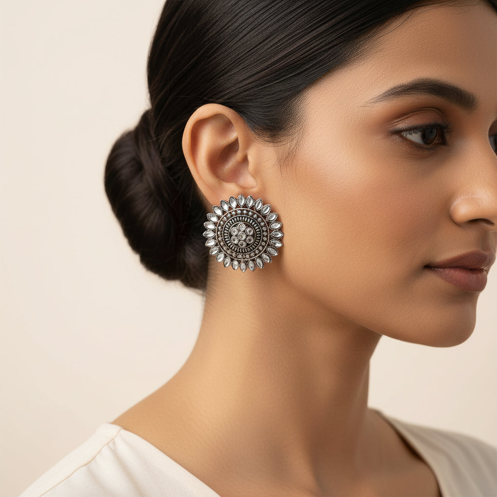 Traditional twish stud earring (White)