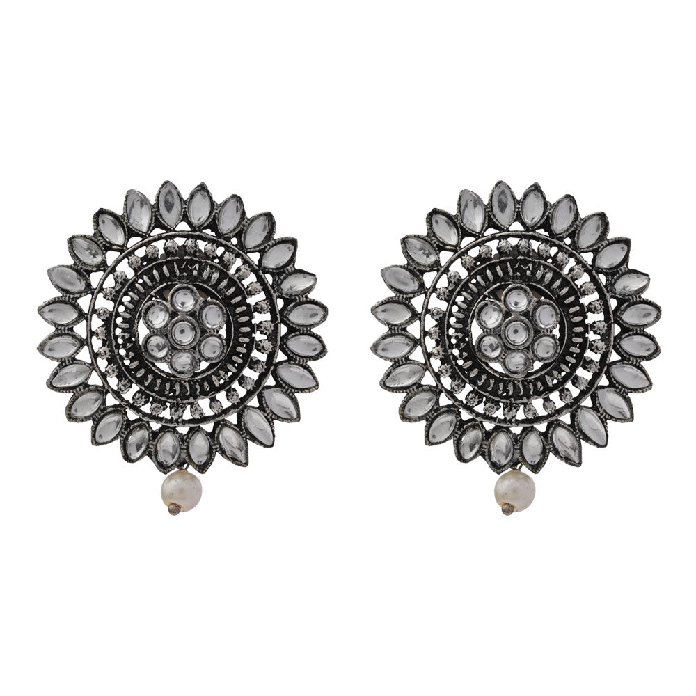 Traditional twish stud earring (White)