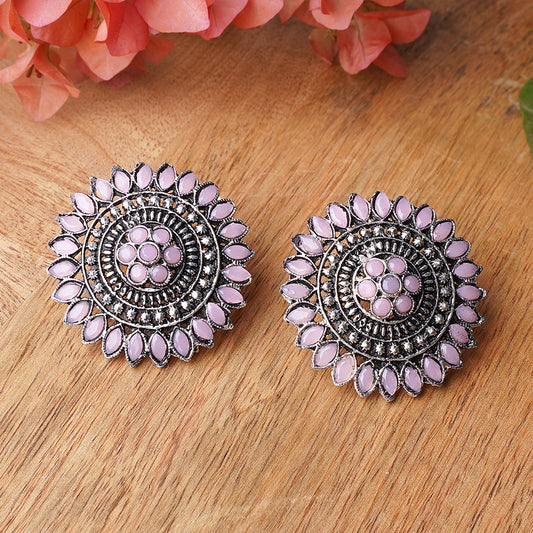 Traditional twish stud earring (Baby Pink)