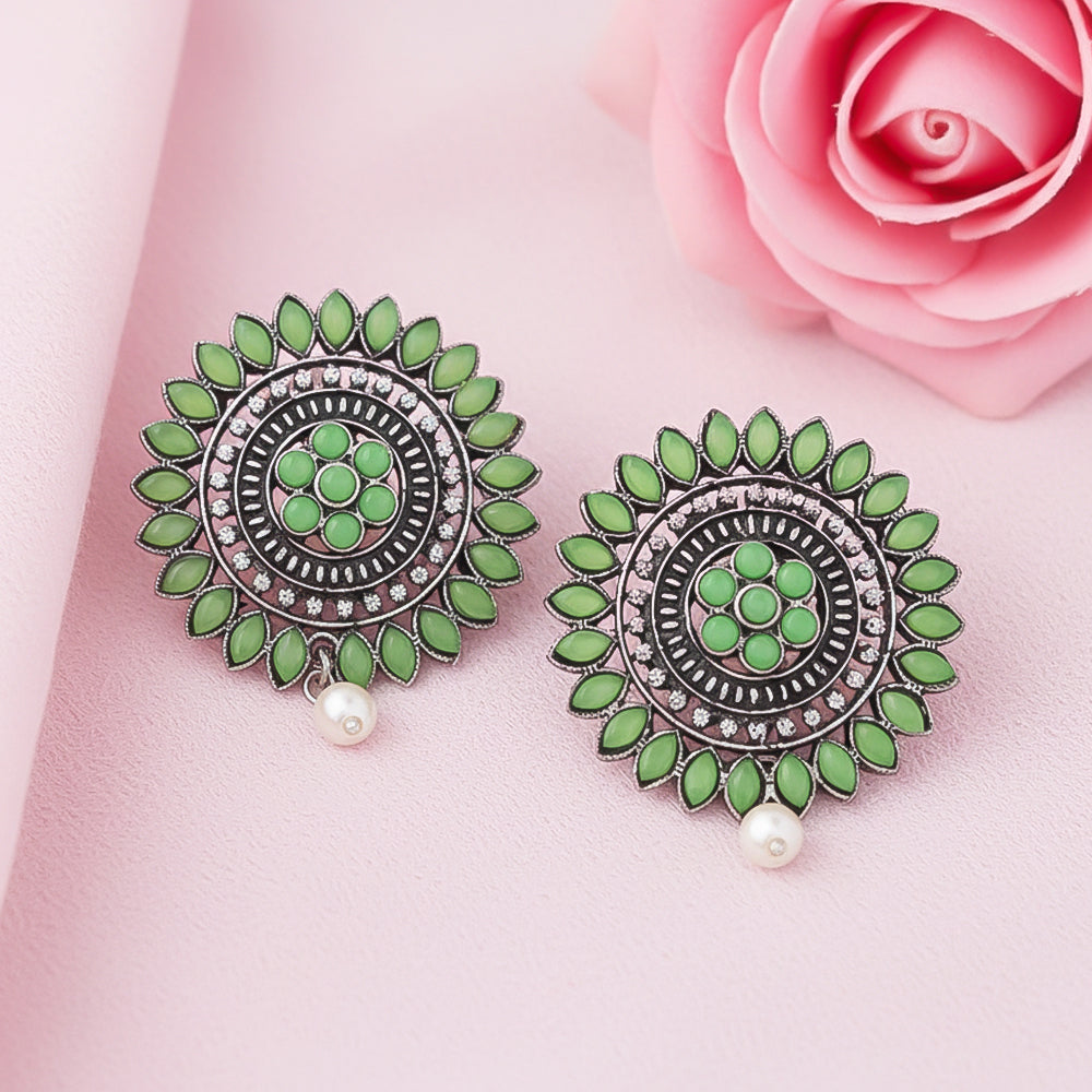 Traditional twish stud earring (Pista)