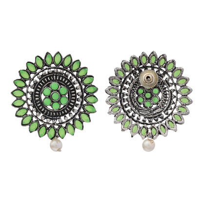 Traditional twish stud earring (Pista)