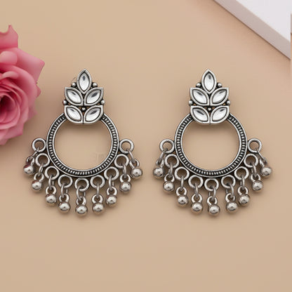 Fine Shine stud earrings (White)