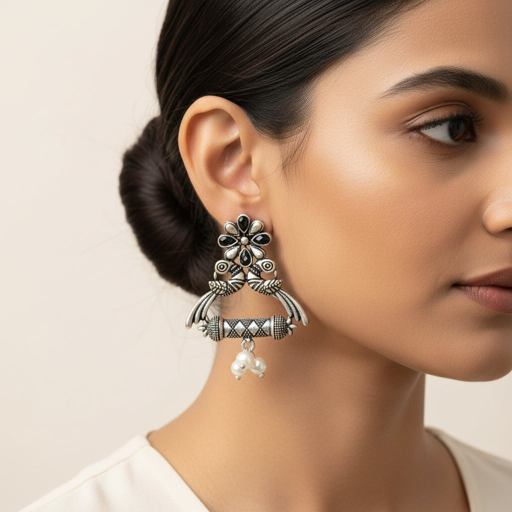 Tweet and bloom stud earring (Black)