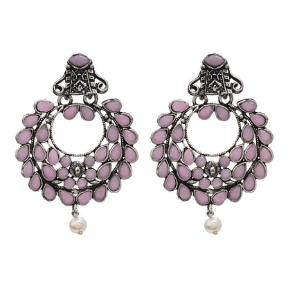 Diva Drops stud earrings (Baby Pink)