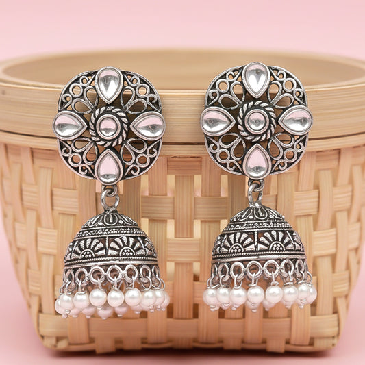 Curv & Swirl jhumka earring (White)