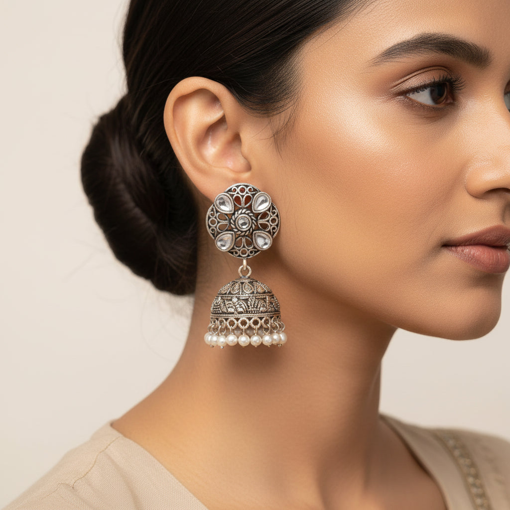 Curv & Swirl jhumka earring (White)