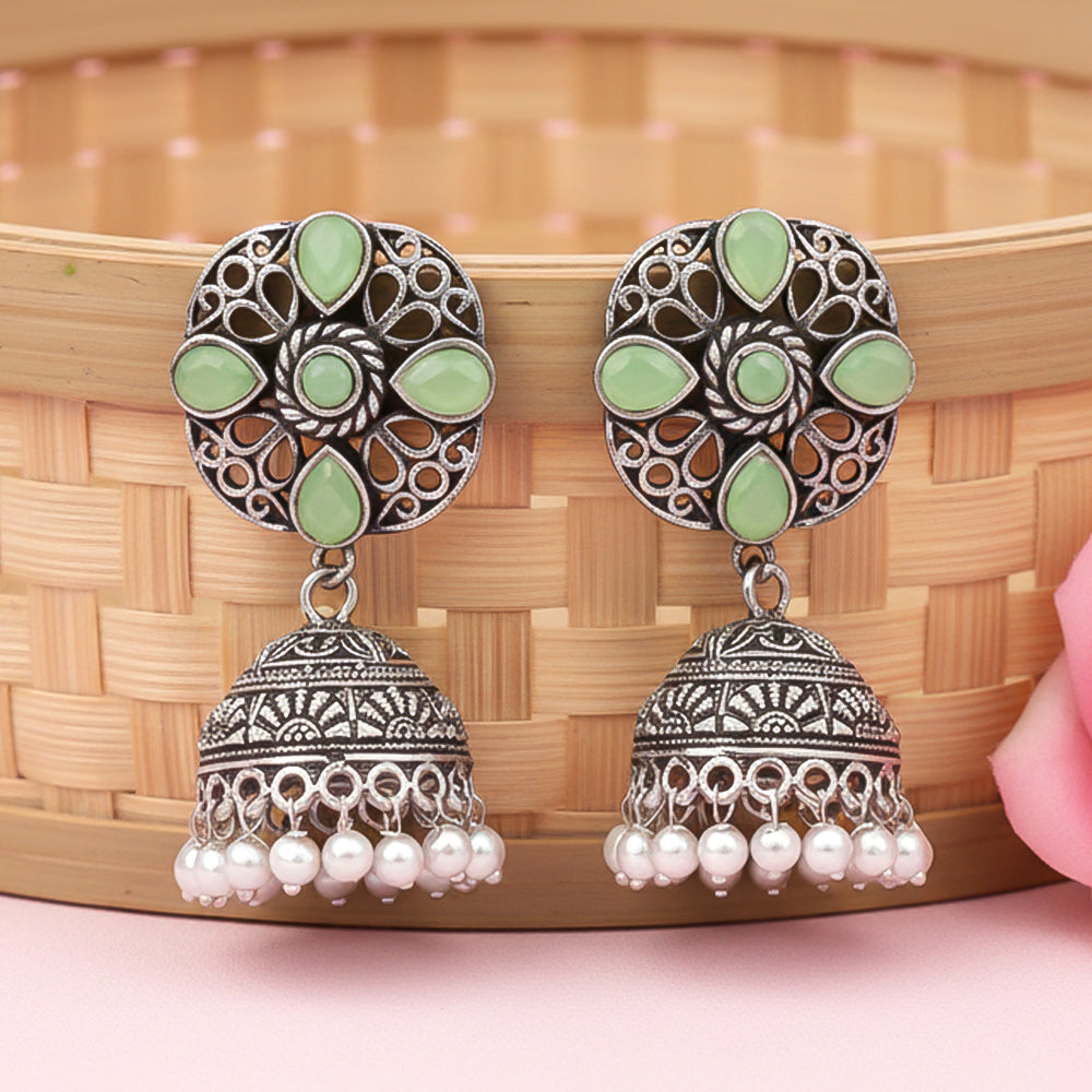 Curv & Swirl jhumka earring (Pista)