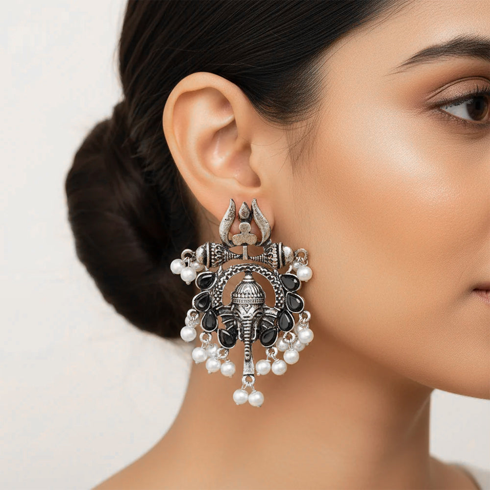 Sacred Sparkle pearl dangler earrings (Black)