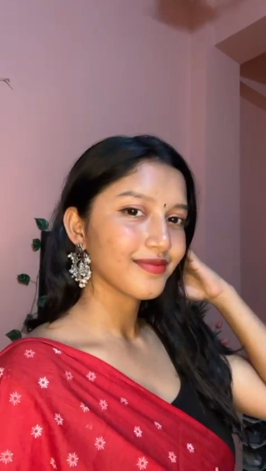 Sacred Sparkle pearl dangler earrings (White)