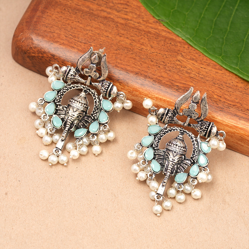 Sacred Sparkle pearl dangler earrings (Mint)