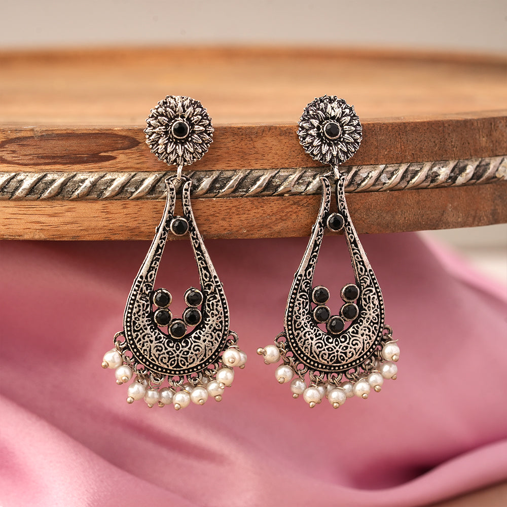 Shine Drop pearl dangler earring (Black)