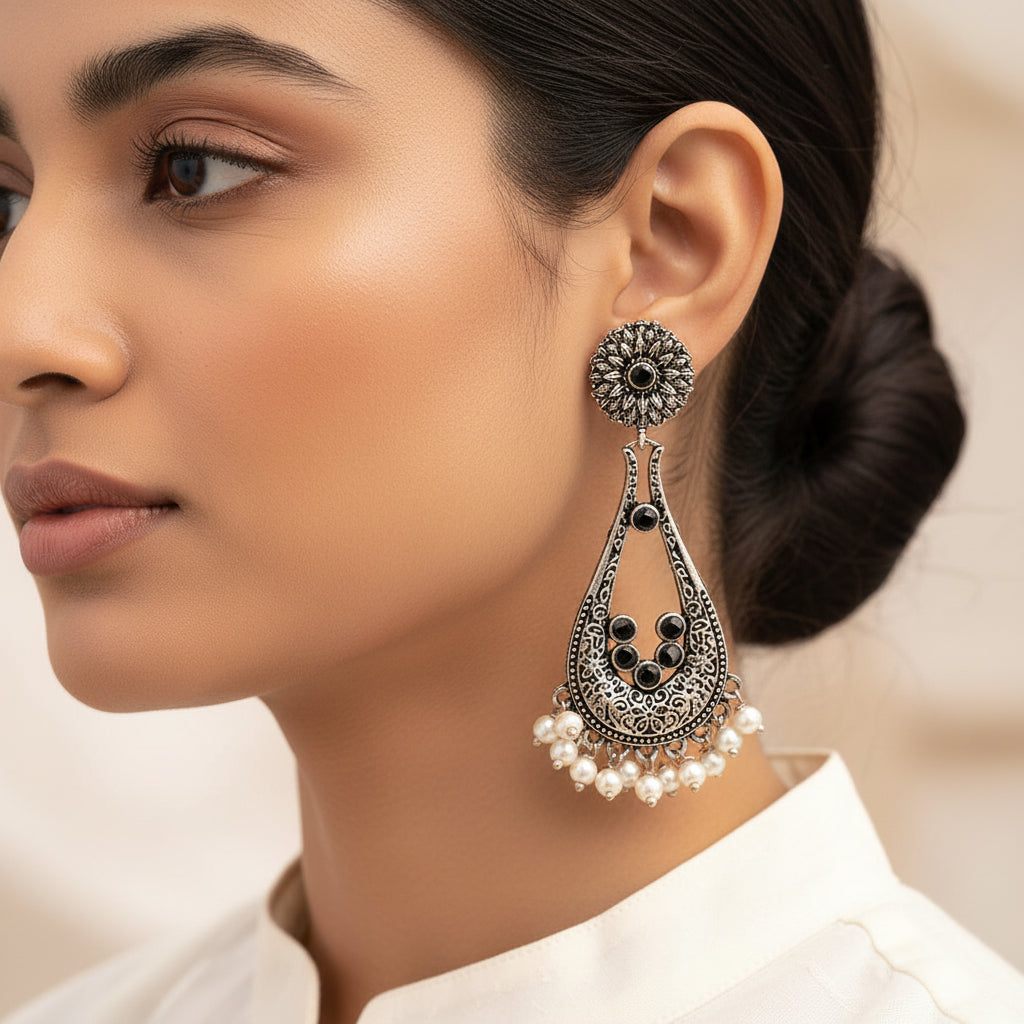 Shine Drop pearl dangler earring (Black)