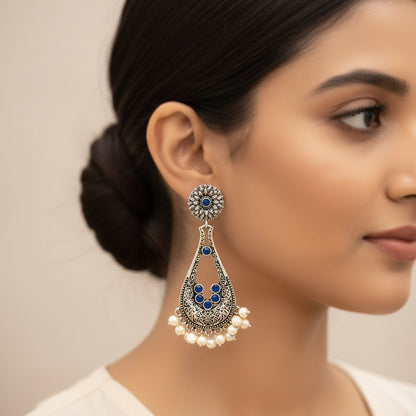 Shine Drop pearl dangler earring (Blue)