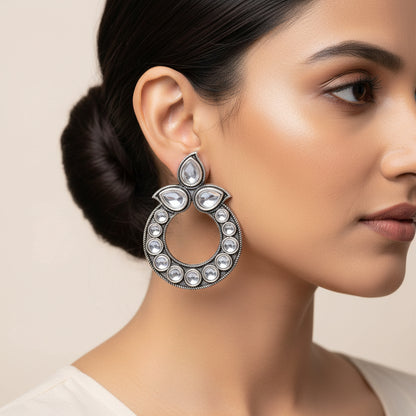 Petal Mandal stud earrings (White)