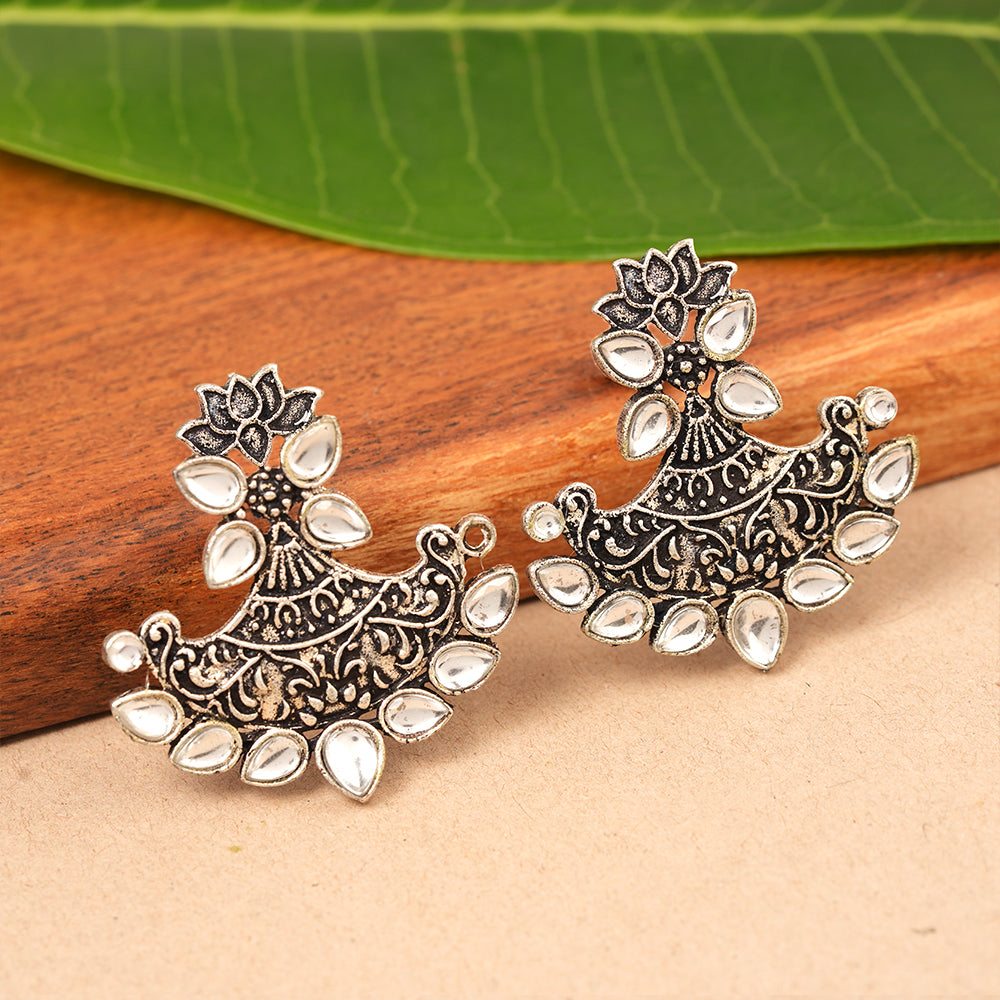 Shimmer and shine dangler earrings (White)