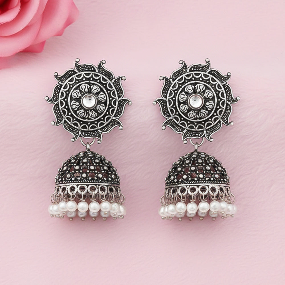 Sooraj radiance pearl jhumki earring (White)