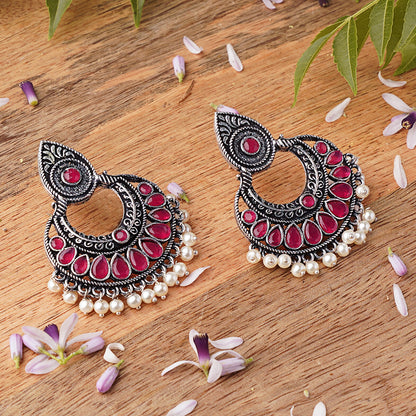 Charming Chaandbali pearl stud earrings (Red)