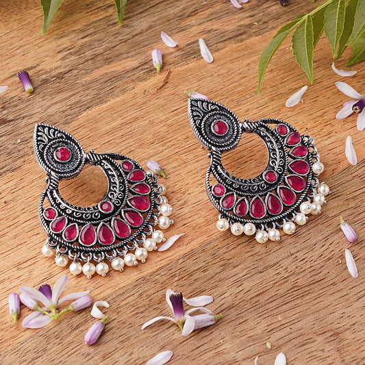 Charming Chaandbali pearl stud earrings (Red)