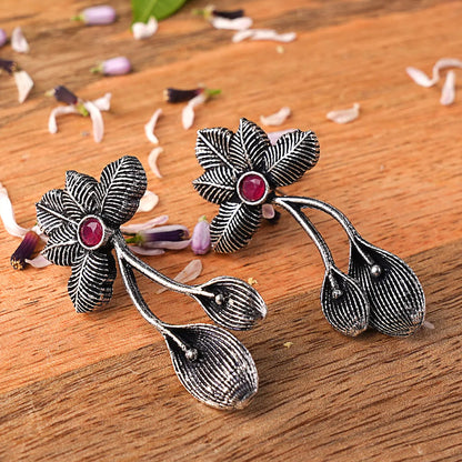 Bud Flower oxidized stud earrings (Red)