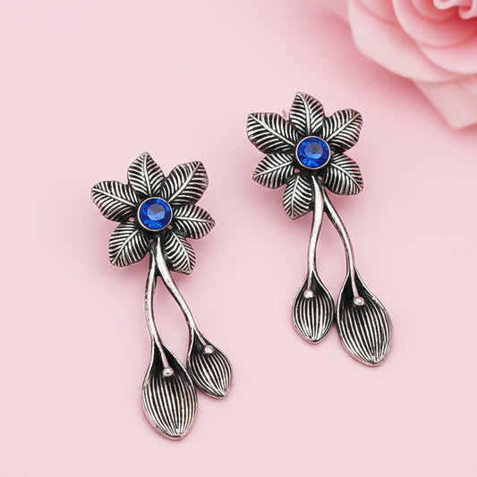 Bud Flower oxidized stud earrings (Blue)