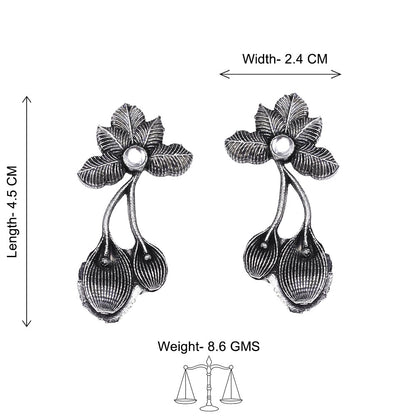 Bud Flower oxidized stud earrings (White)
