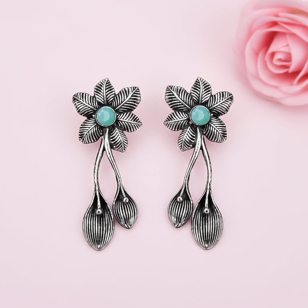 Bud Flower oxidized stud earrings (Mint)