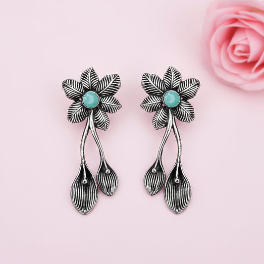 Bud Flower oxidized stud earrings (Mint)