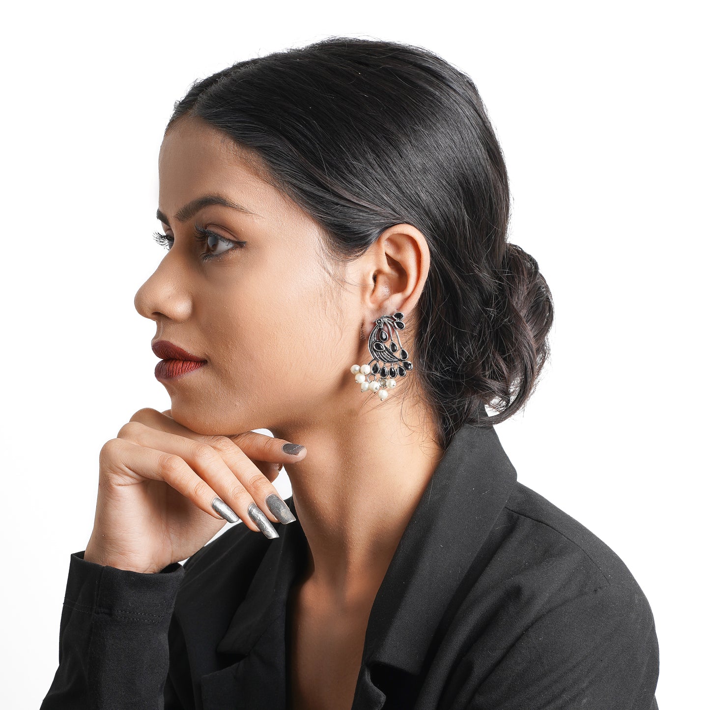 Chirpy Charm Stud earrings (Black)