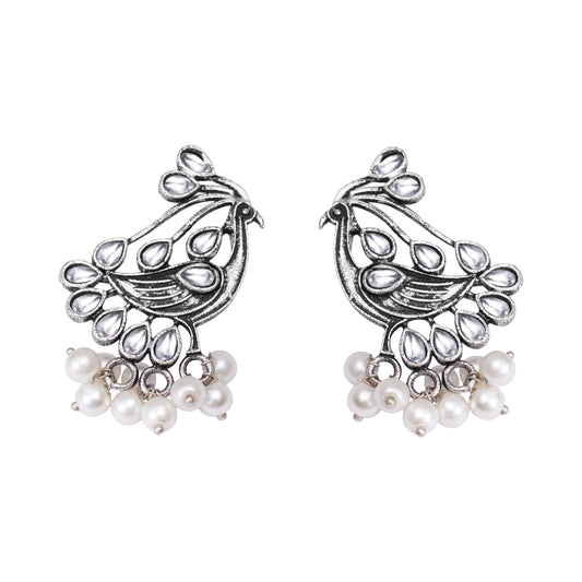 Chirpy Charm Stud earrings (White)