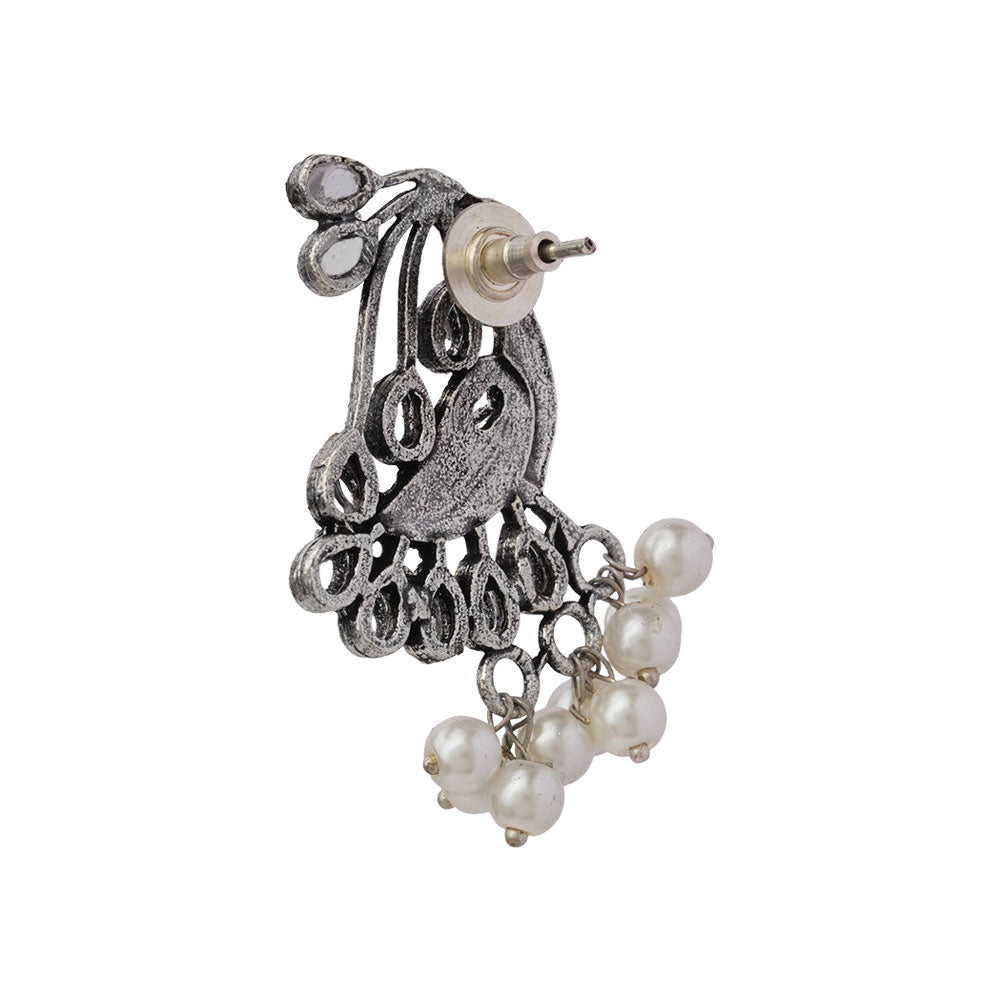 Chirpy Charm Stud earrings (White)