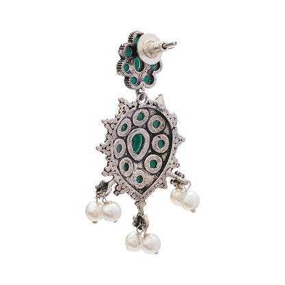 Drop Radiance dangler earrings (Green)