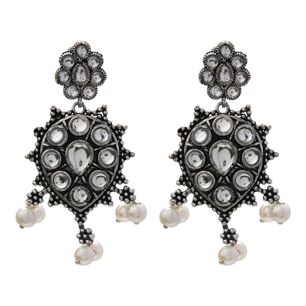 Drop Radiance dangler earrings (White)