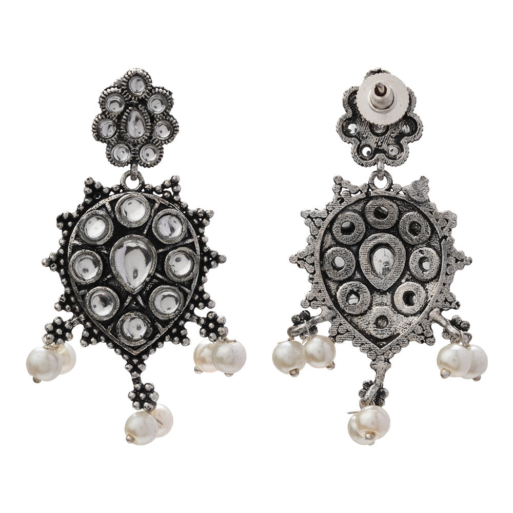 Drop Radiance dangler earrings (White)
