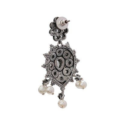 Drop Radiance dangler earrings (White)